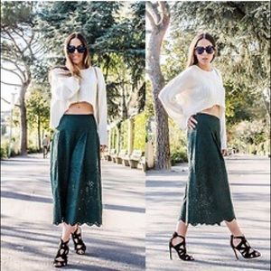 [H&M] Eyelet culottes